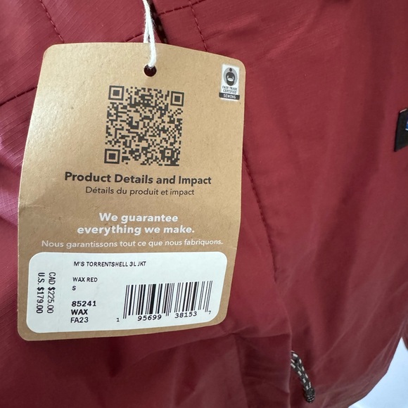 Patagonia torentshell 3l waterproof jacket. - Picture 3 of 3